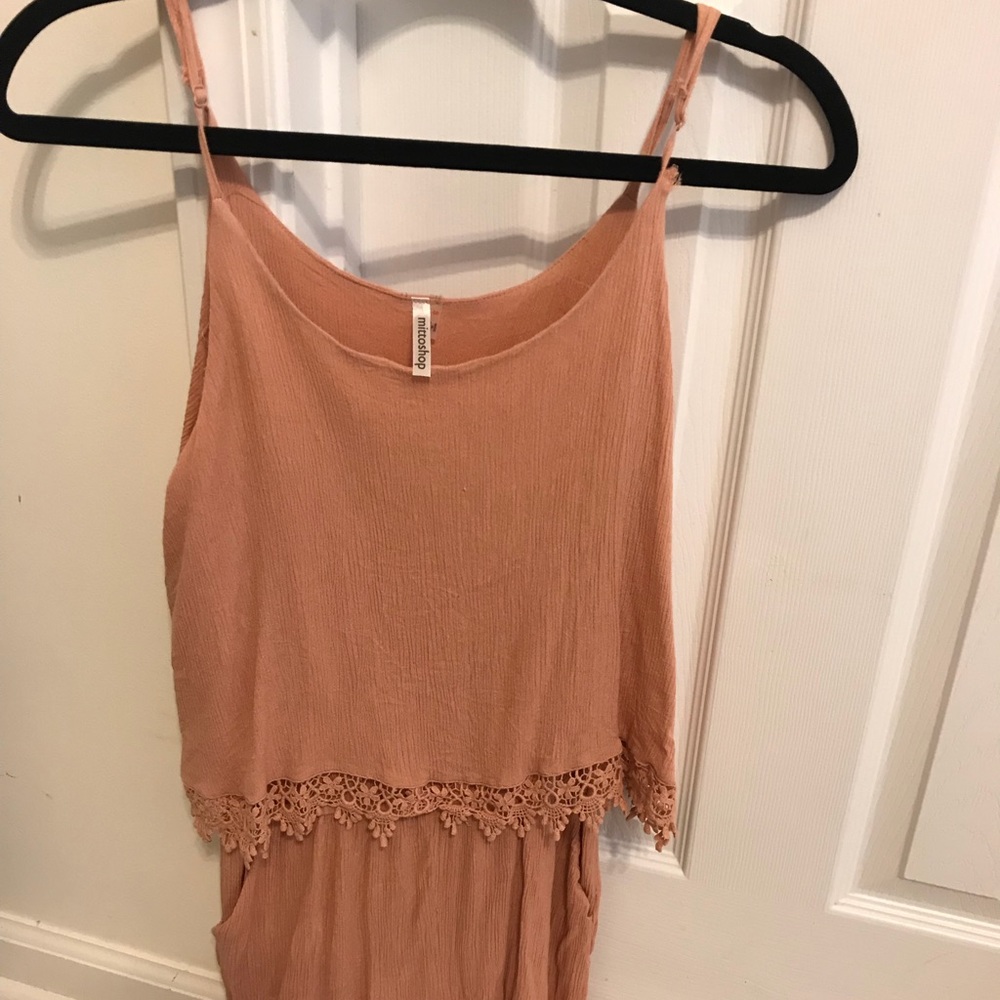Romper with pockets! Only worn once